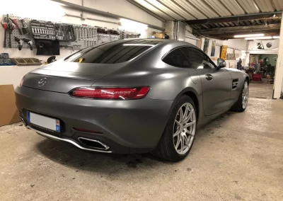Mercedes AMG GT grise à l’atelier Autorosati