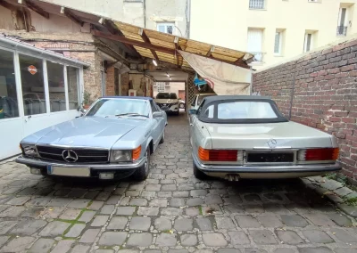 2 Mercedes SL280 R107 se croisent au garage Autorosati