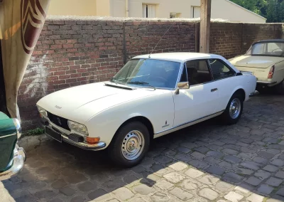 Peugeot 504 Coupe blanche