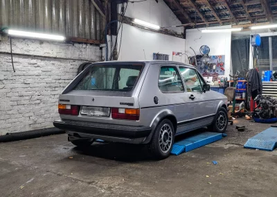 Volkswagen Golf GTI mk1 serie1 grands feux grise